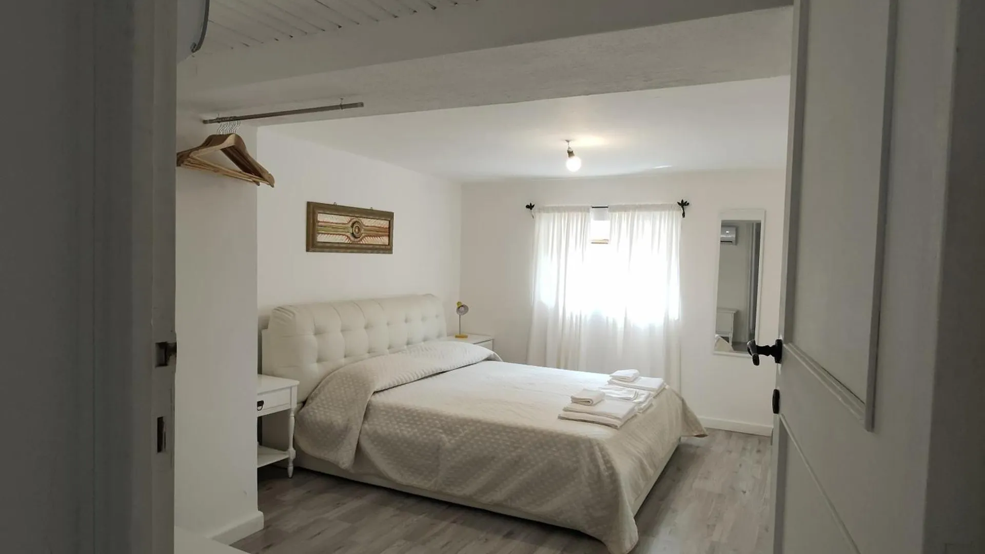 Villa Unica - Appartamenti Alba E Tramonto ايزولا روسا إيطاليا